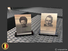 Load image into Gallery viewer, Herdenkingsplaat in inox + voet